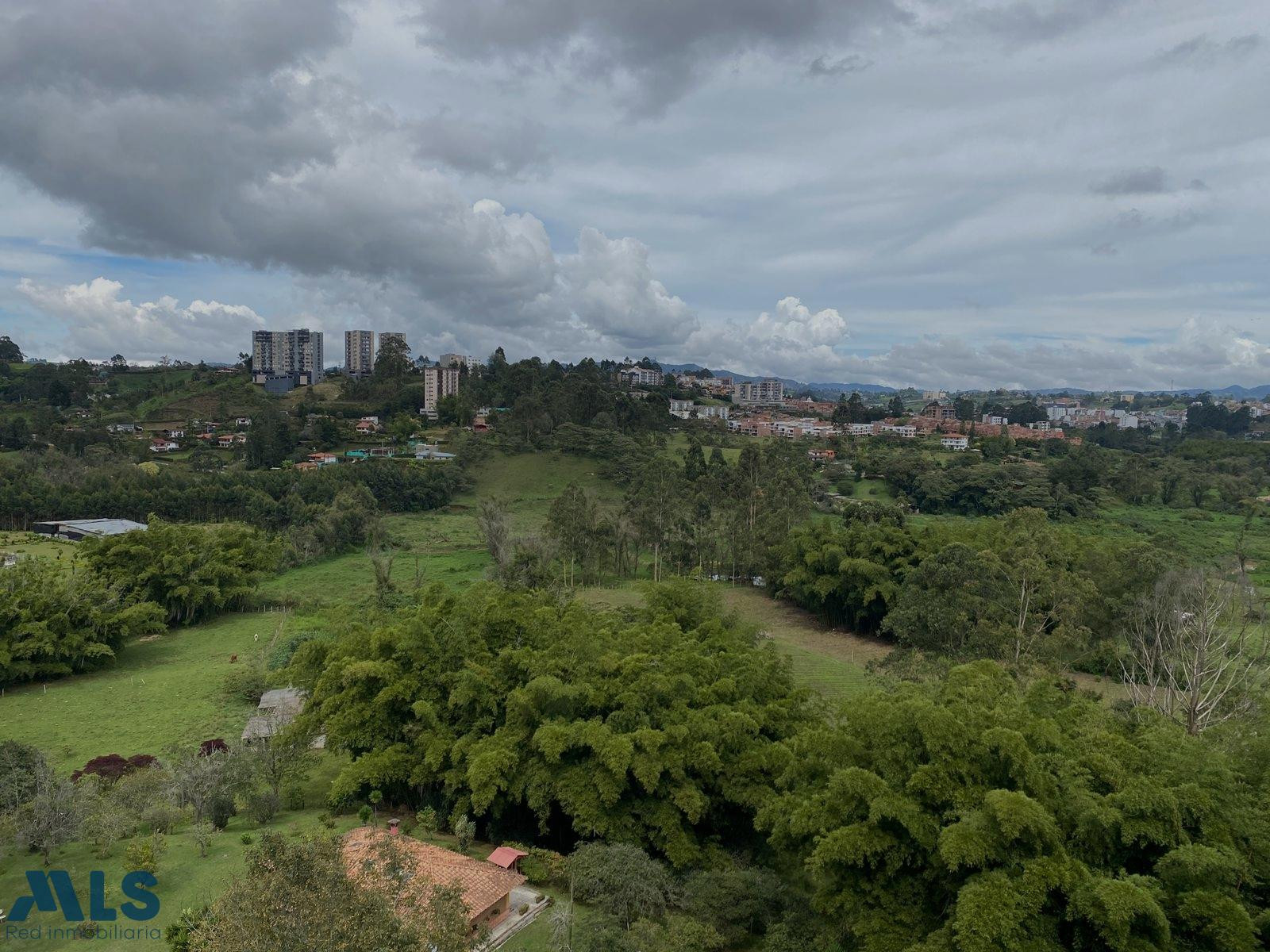 hermosos aprtamento colinas de alcaravanes marinilla - autopista marinilla