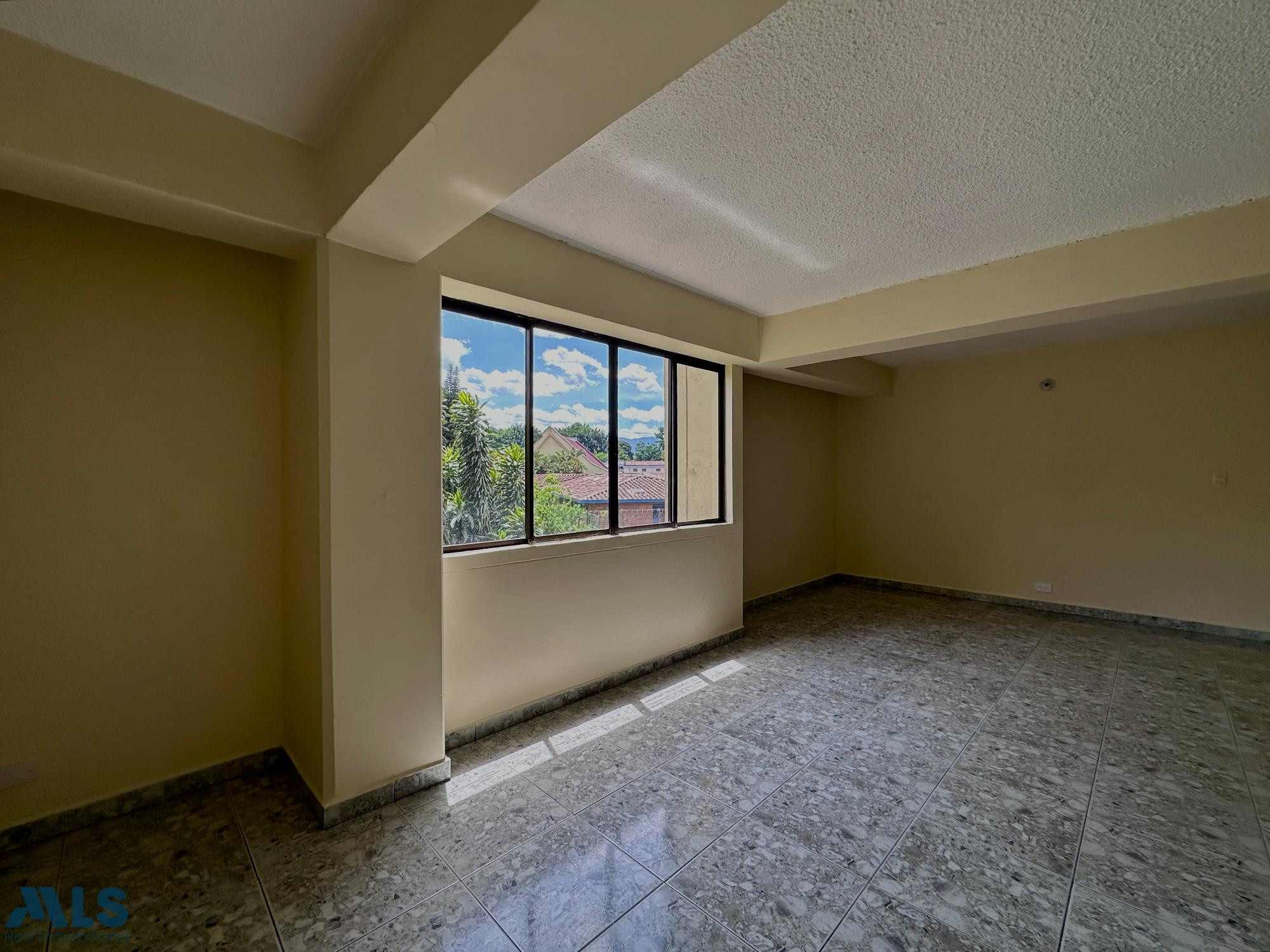 Apartamento Amplio e iluminado en Belen medellin - las playas