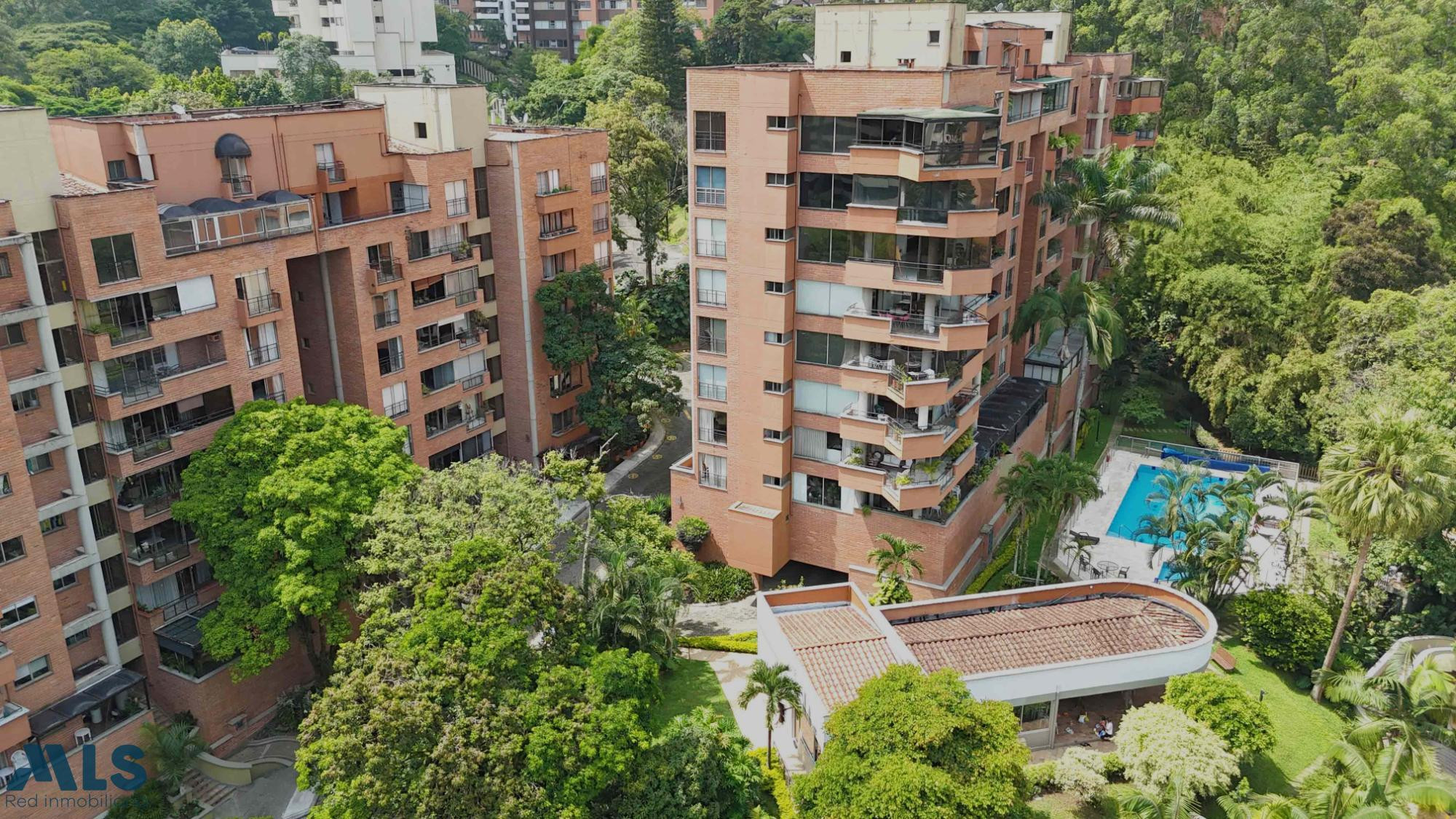 Apartamento remodelado en el sector Milla de Oro medellin - el poblado