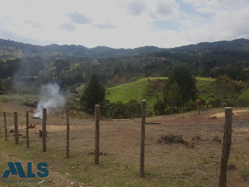 hermoso lote en guarne guarne - rural