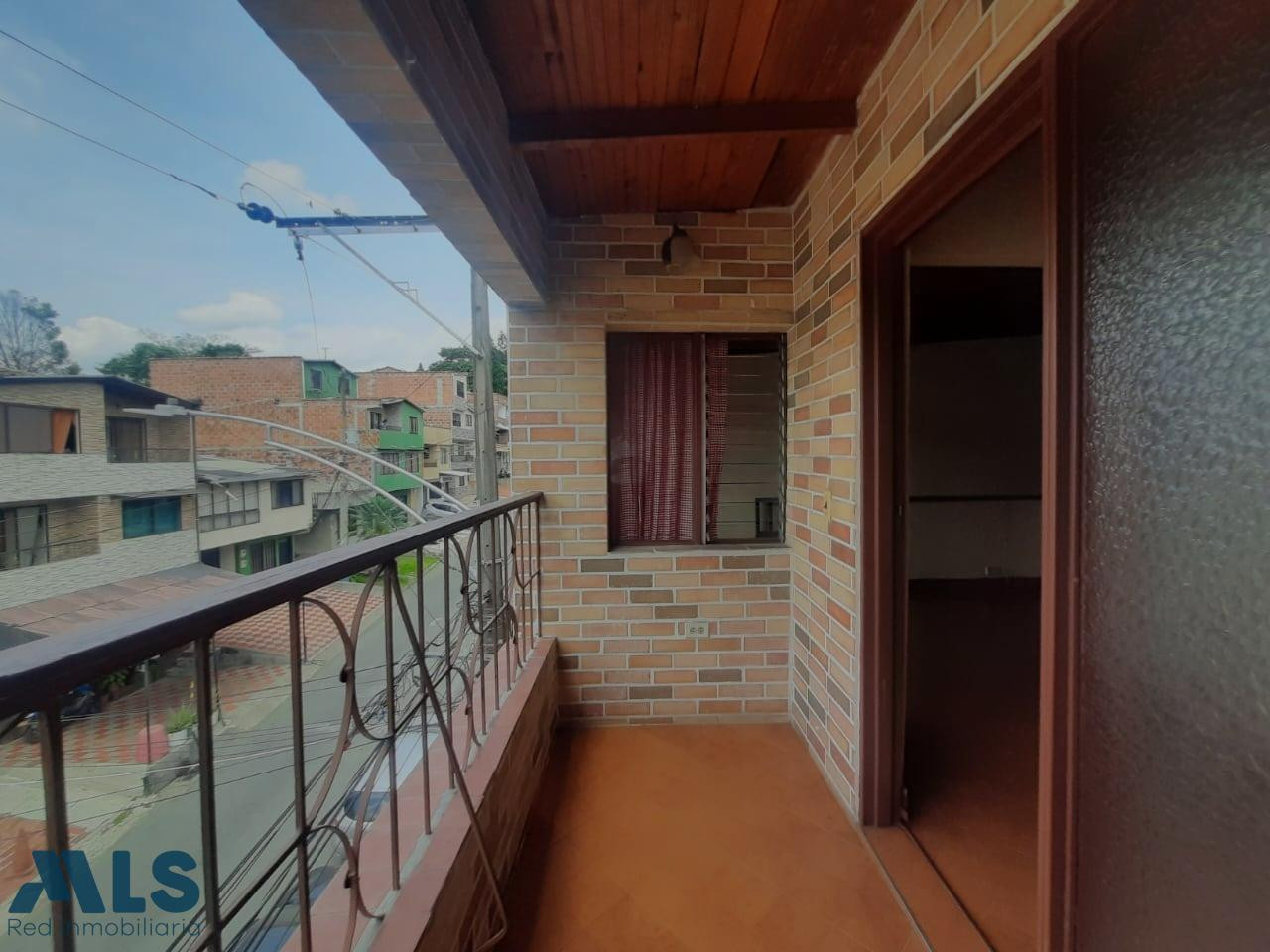 excelente ubicación medellin - las brisas