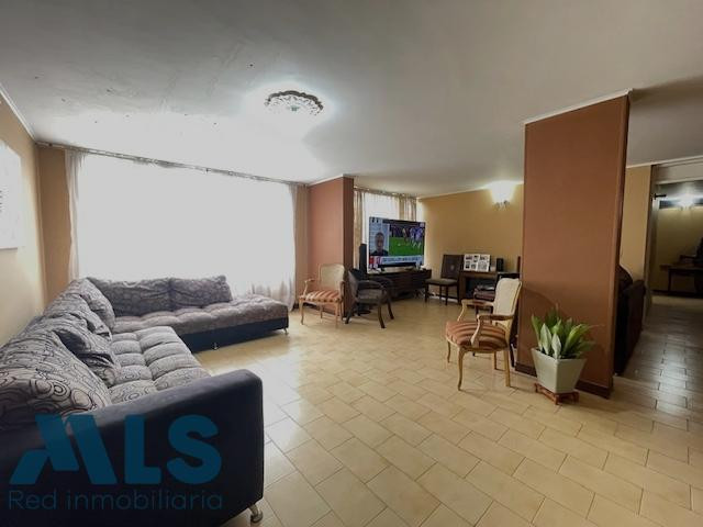 Apartamento con excelente ubicación medellin - patio bonito