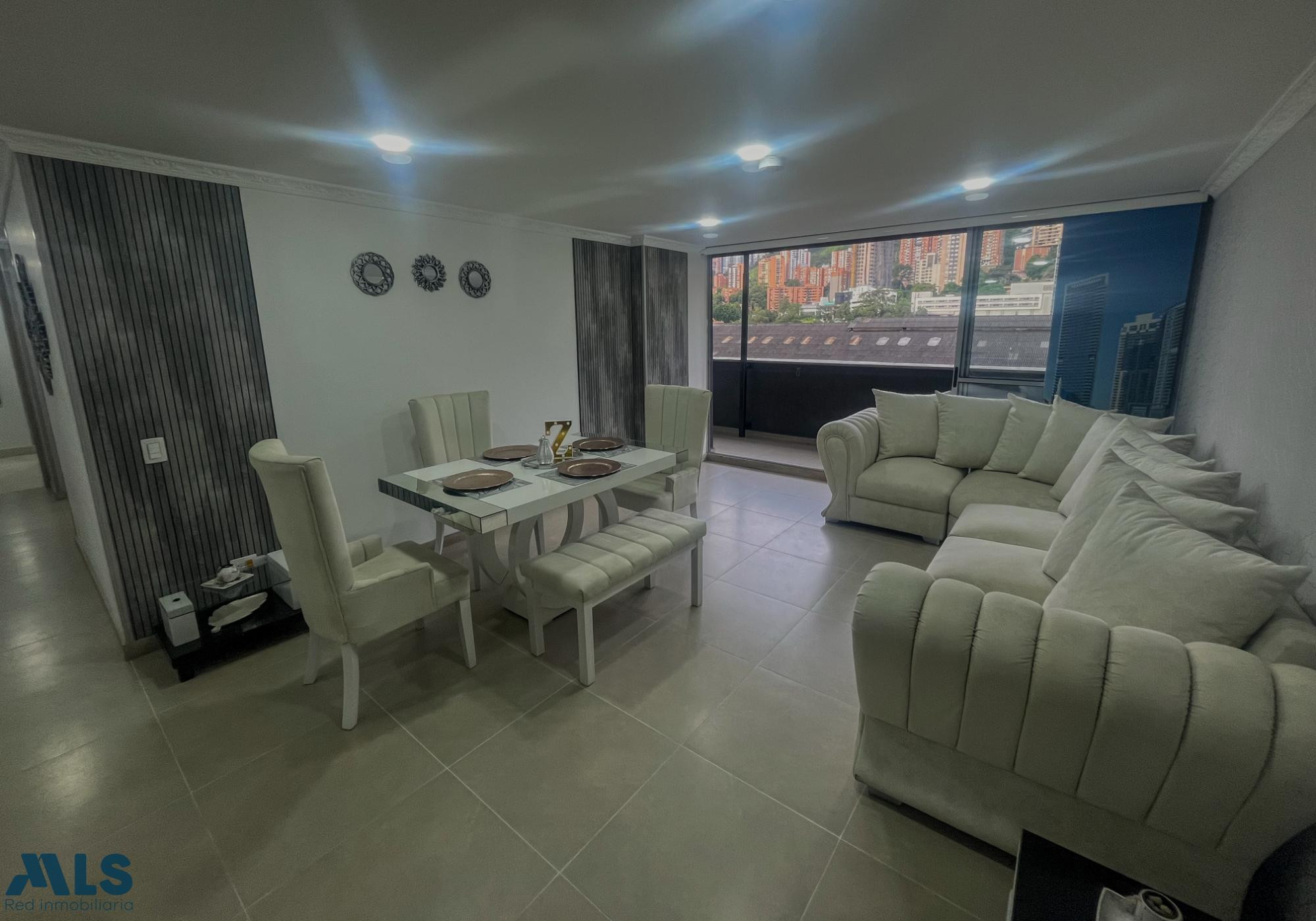 Apartamento muy tranquilo con hermosa vista en ciudad del rio medellin - ciudad del rio