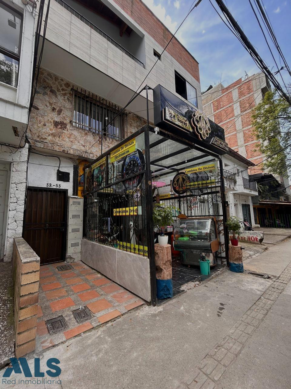 Casa en sector Comercial en 2do piso medellin - belen