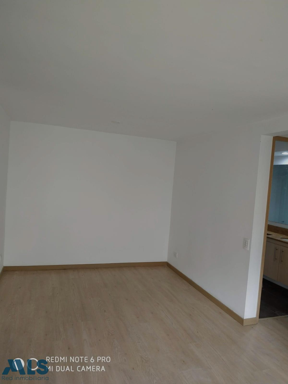 apartamento a 2 cuadras de el parque principal de sabaneta sabaneta - aves marias