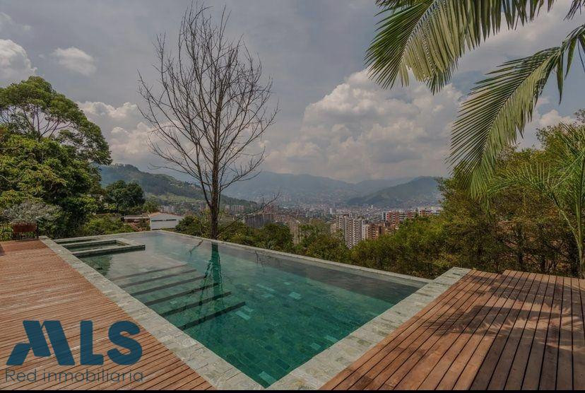 IMPONENTE CASA MODERNA, CAMPESTRE CON PISCINA VISTA A LA CIUDAD envigado - loma del escobero