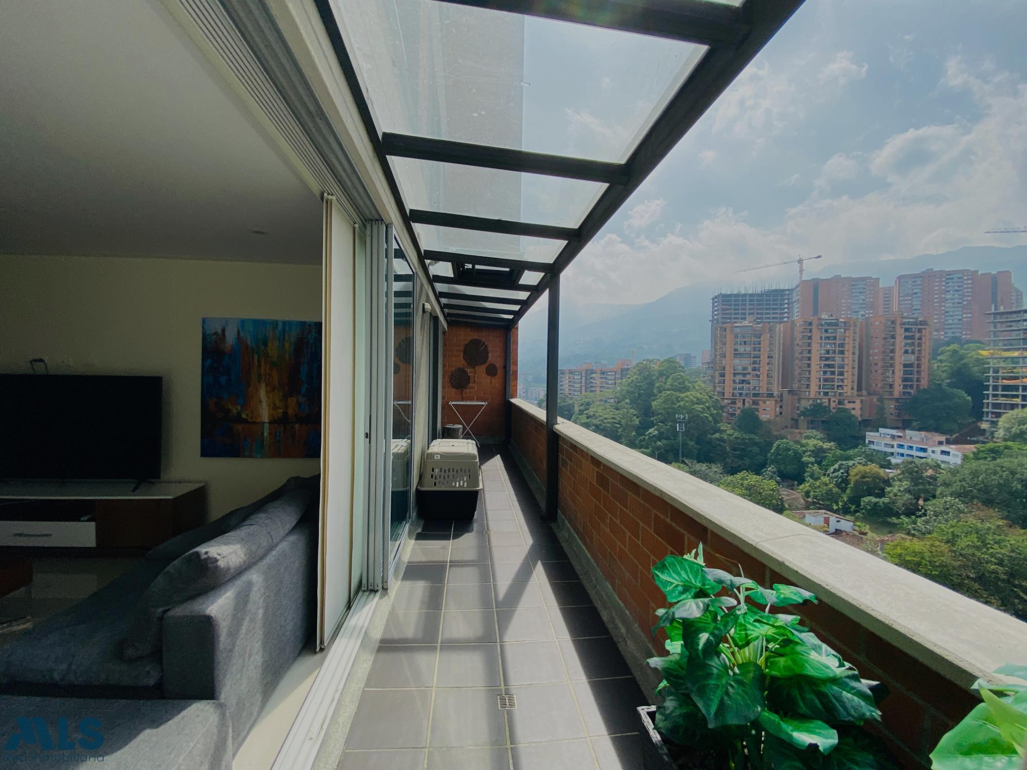 Acogedor Apartamento en venta en La Loma de Las Brujas envigado - loma de las brujas