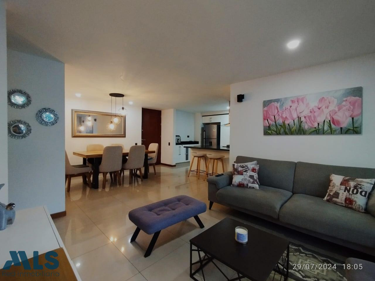 Acogedor Apartamento en Loma de las Brujas. envigado - loma de las brujas