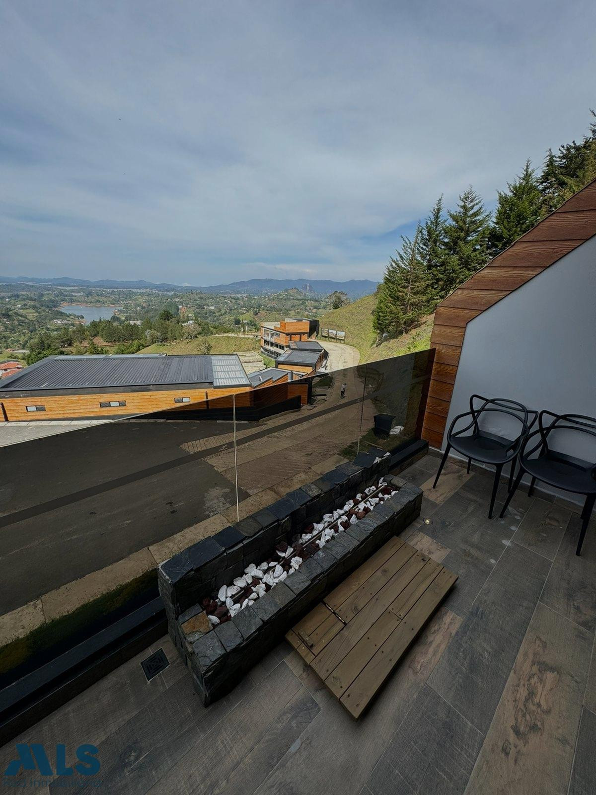 Venta de apartaestudio en El Peñol el-penol - corredor el penol guatape