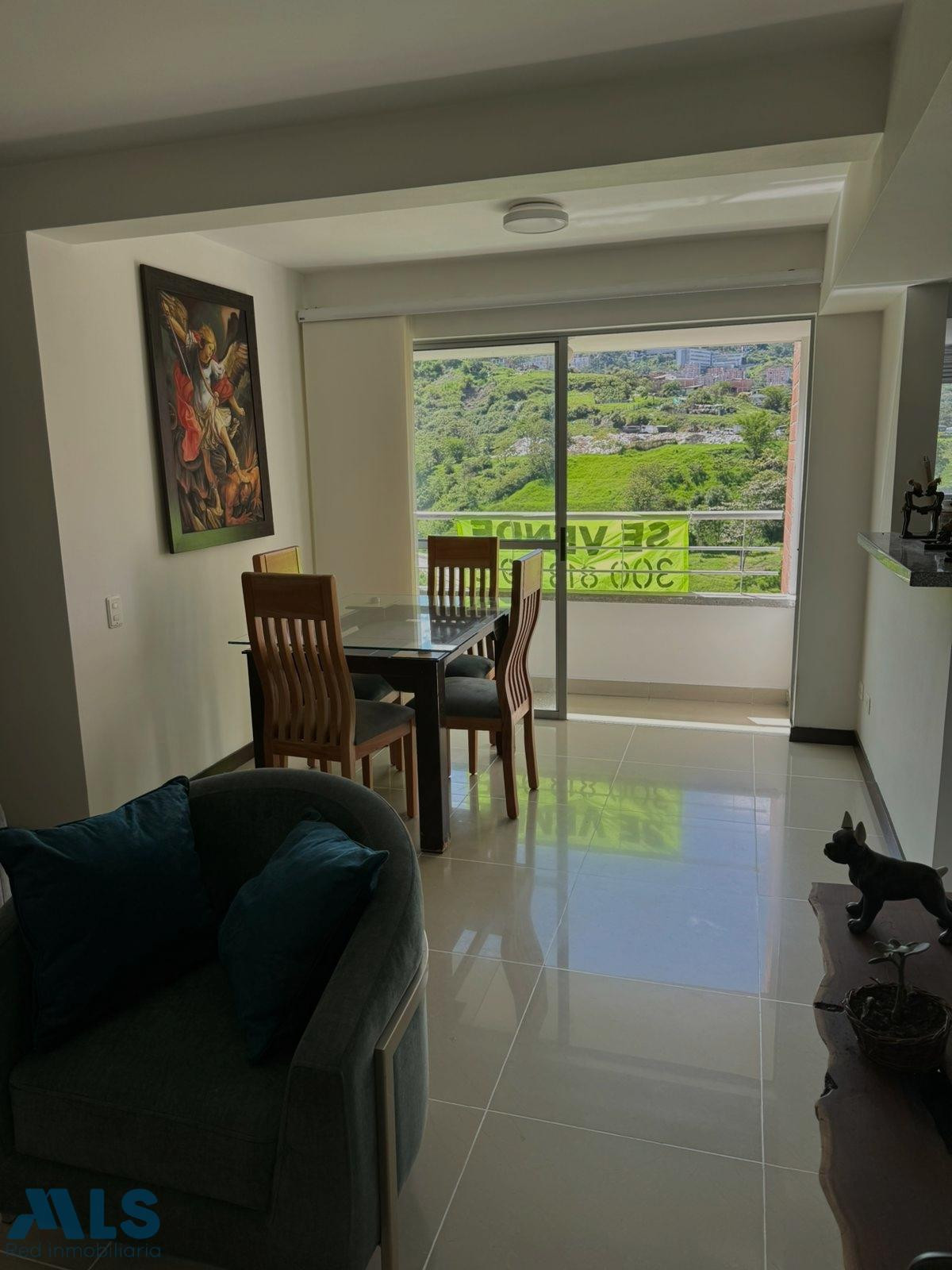 Venta de apartamento en Calasanz parte alta, de 3 alcobas, parqueadero y cuarto util medellin - calasanz parte alta