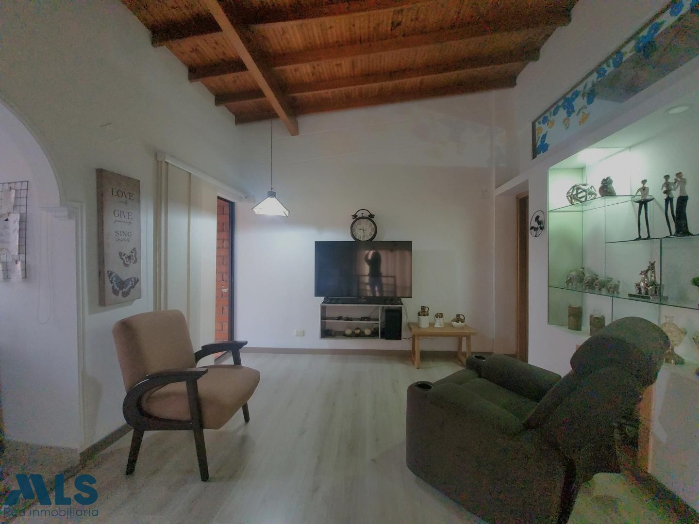 APARTAMENTO DUPLEX EN LAURELES CON EXCELENTE UBICACIÓN medellin - laureles