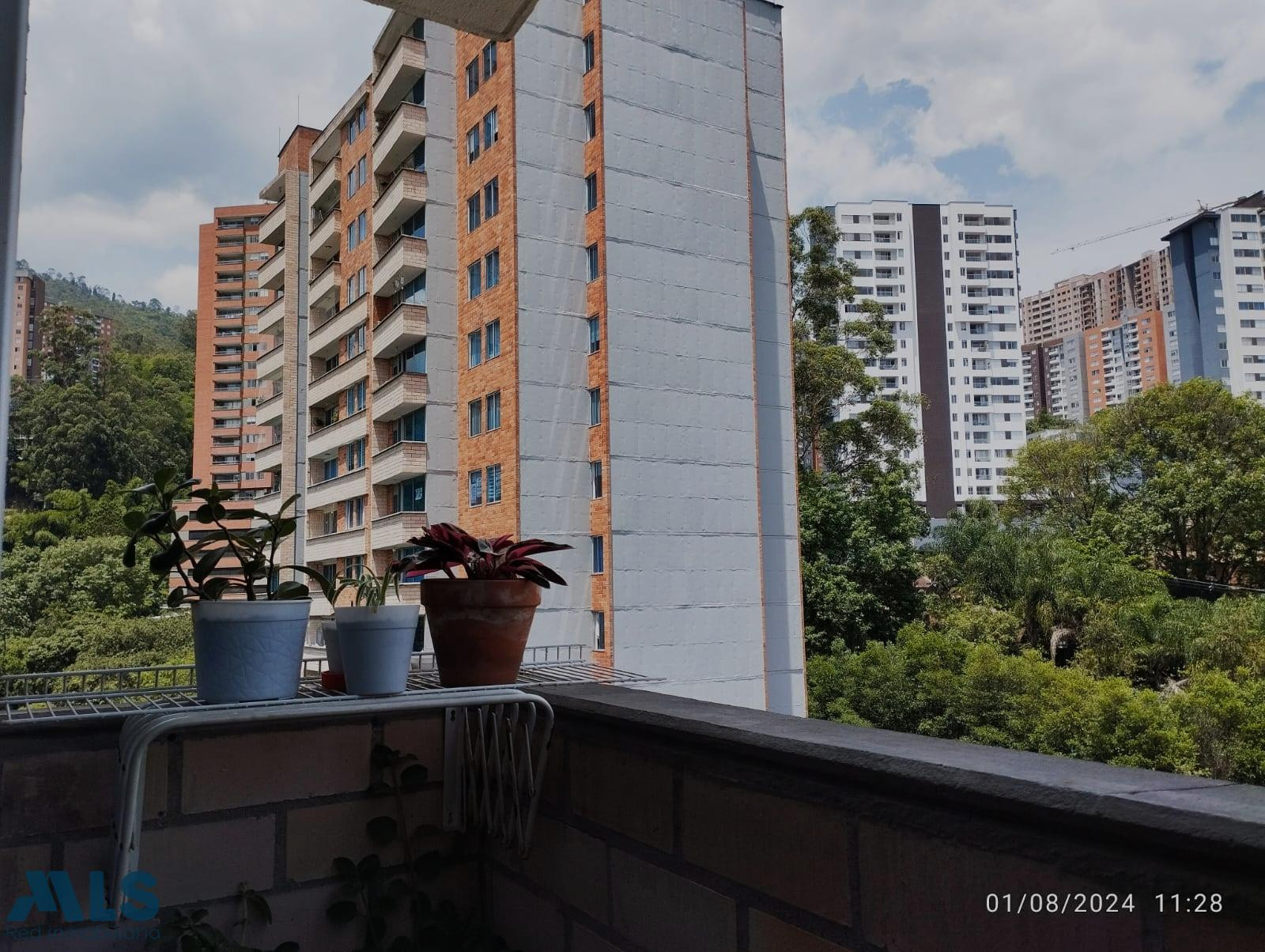 Acogedor apartamento en Envigado Loma del Barro. envigado - loma del barro