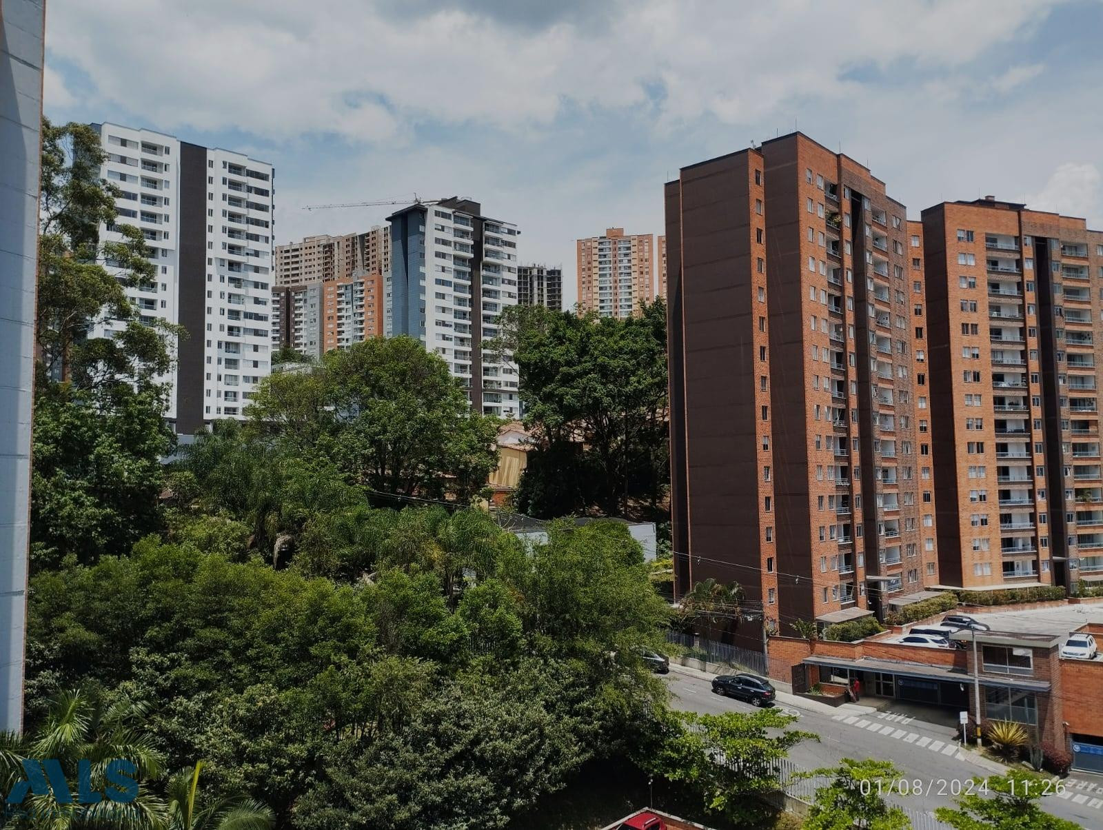 Acogedor apartamento en Envigado Loma del Barro. envigado - loma del barro