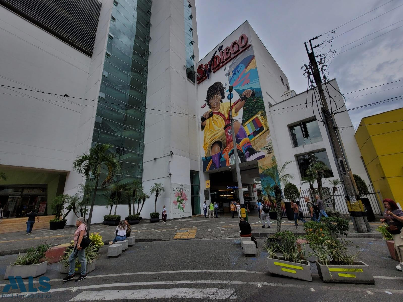 Consultorio ubicado en centro comercial de gran tradición medellin - san diego