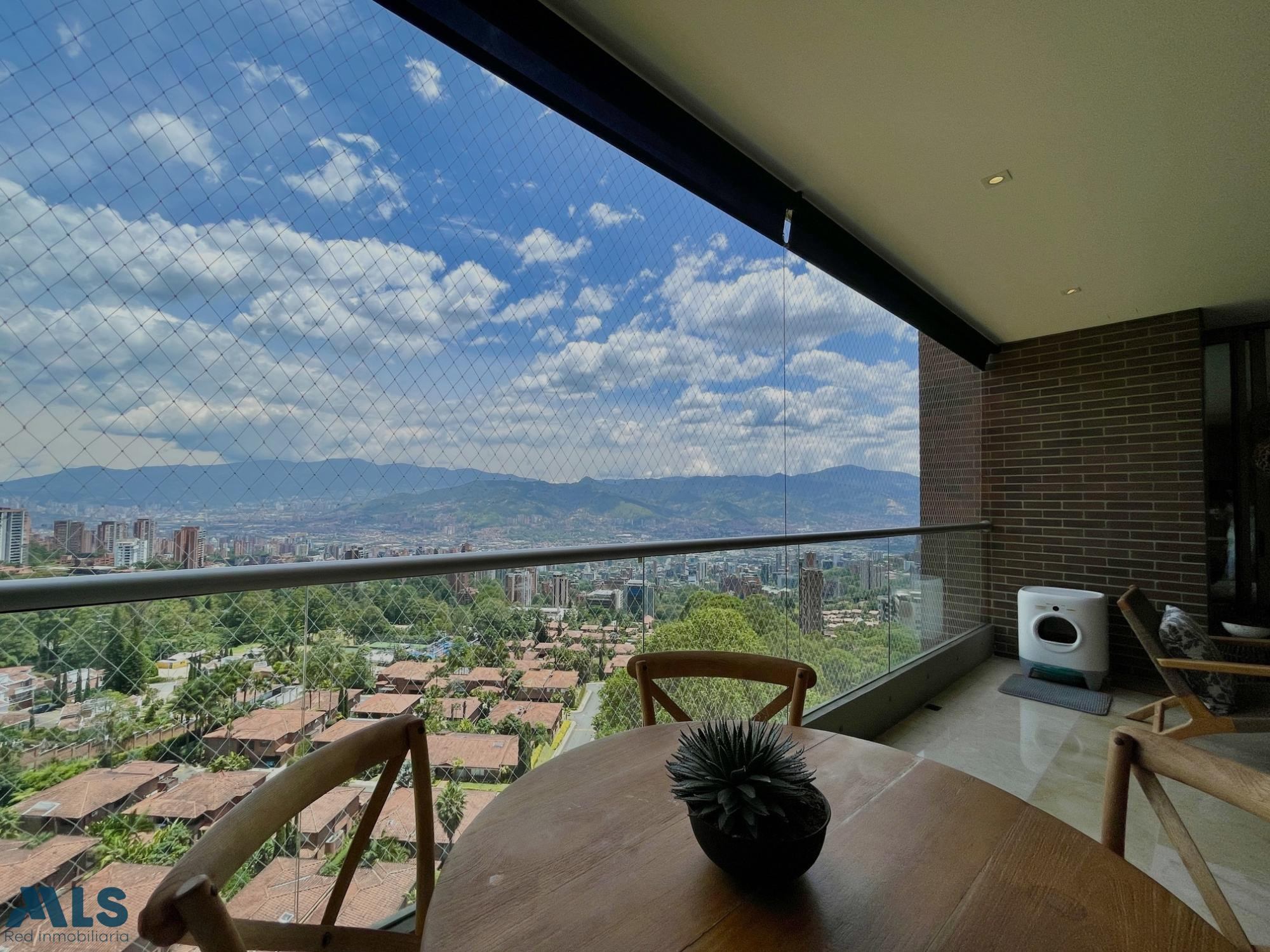 Apartamento, Palmas, vista inigualable, Poblado medellin - las palmas