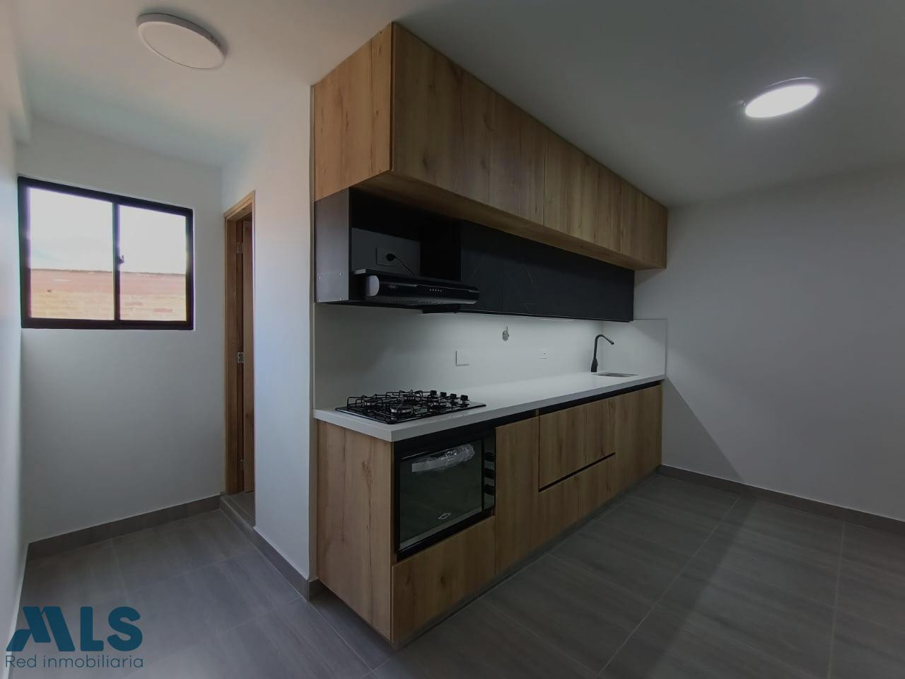 Apartamento remodelado, iluminado itagui - la gloria