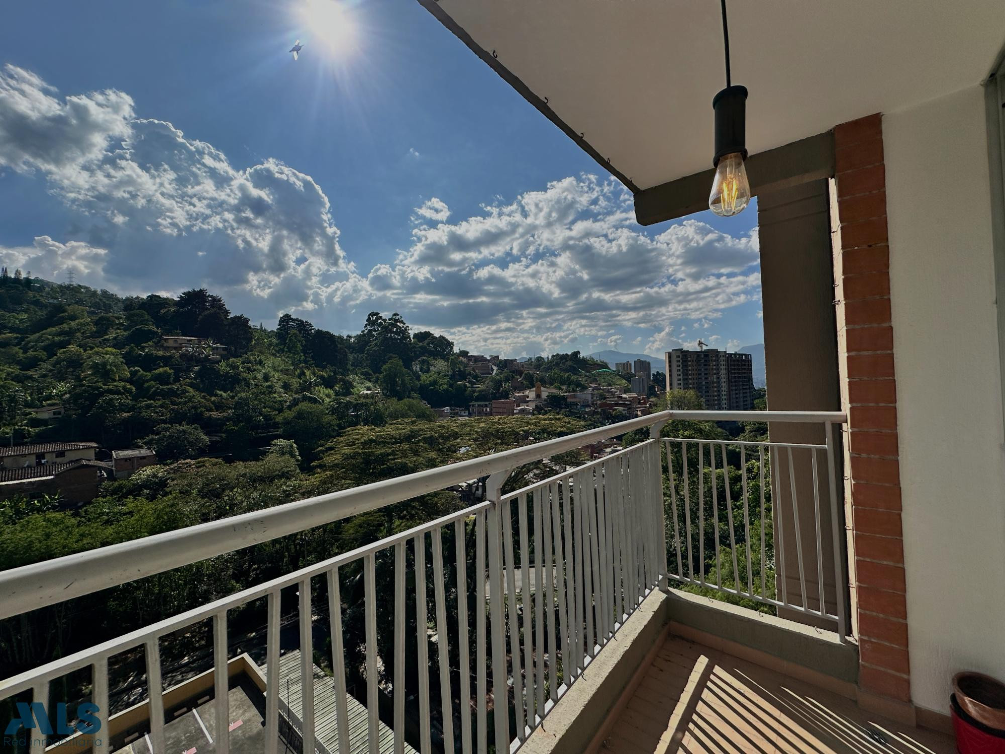 APARTAMENTO EN ZONA PLANA DE ENVIGADO envigado - el chingui