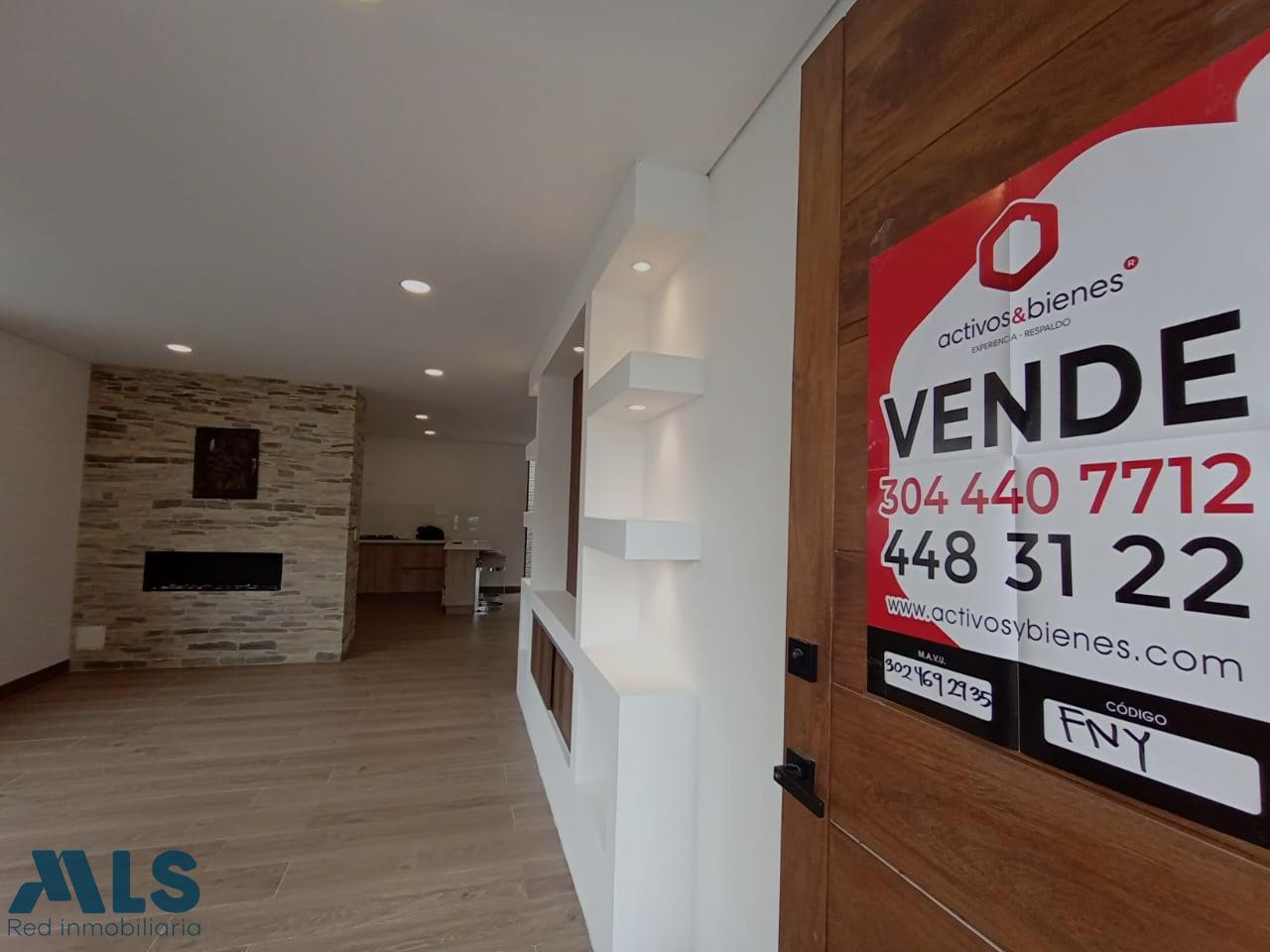 Casa esquinera con acabados modernos, en zona exclusiva en venta rionegro - v llanogrande