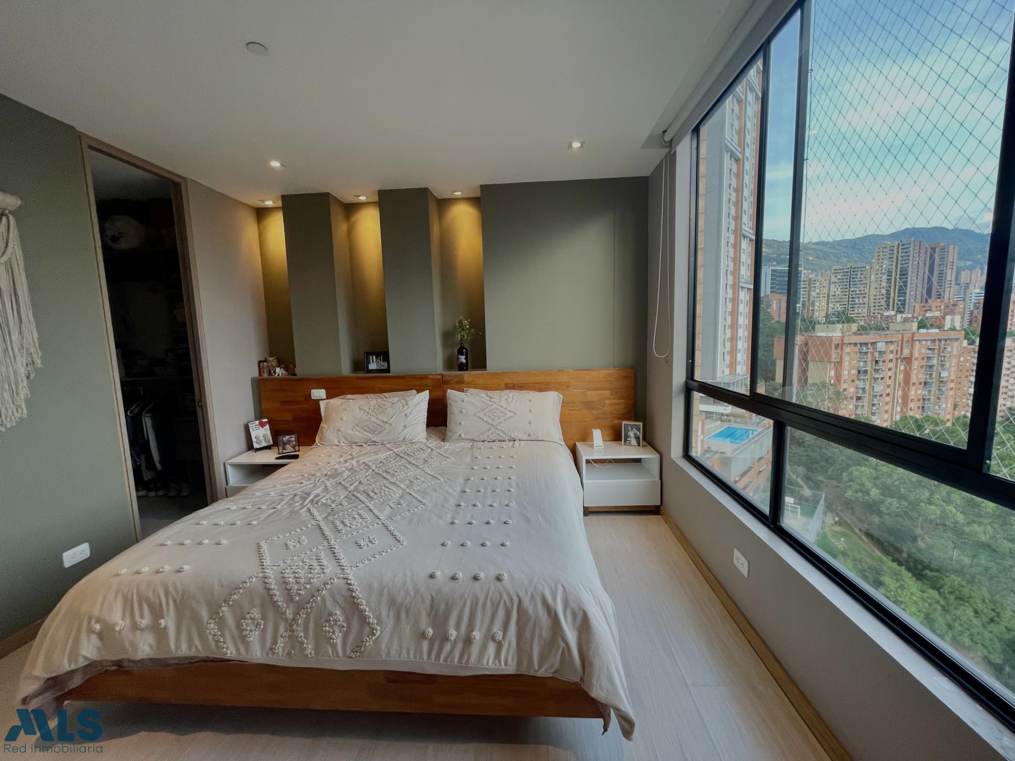 Hermoso apartamento con vista a la ciudad!! medellin - castropol