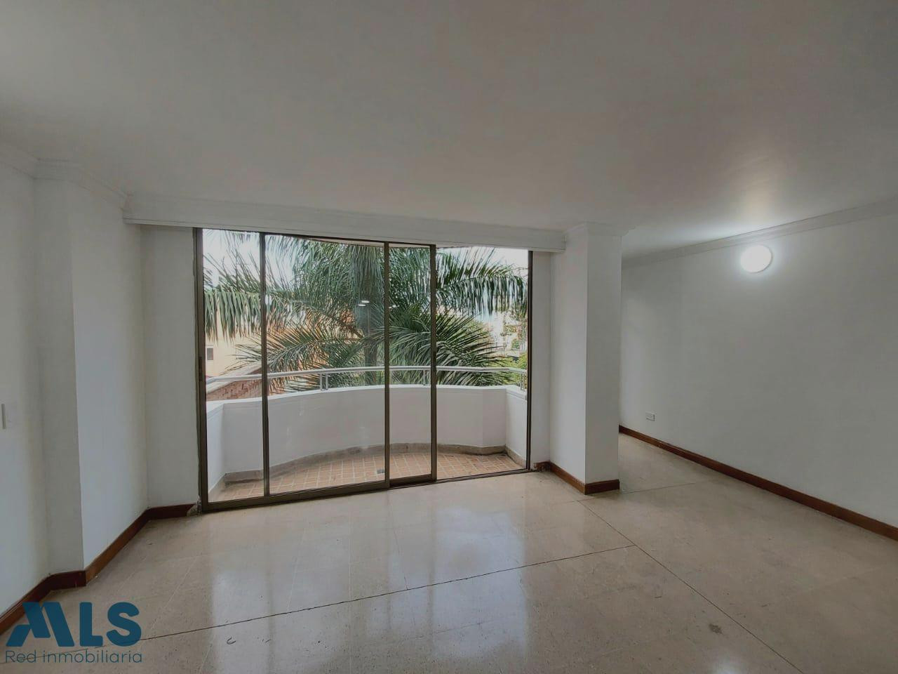 Apartamento con excelente ubicación. medellin - la castellana