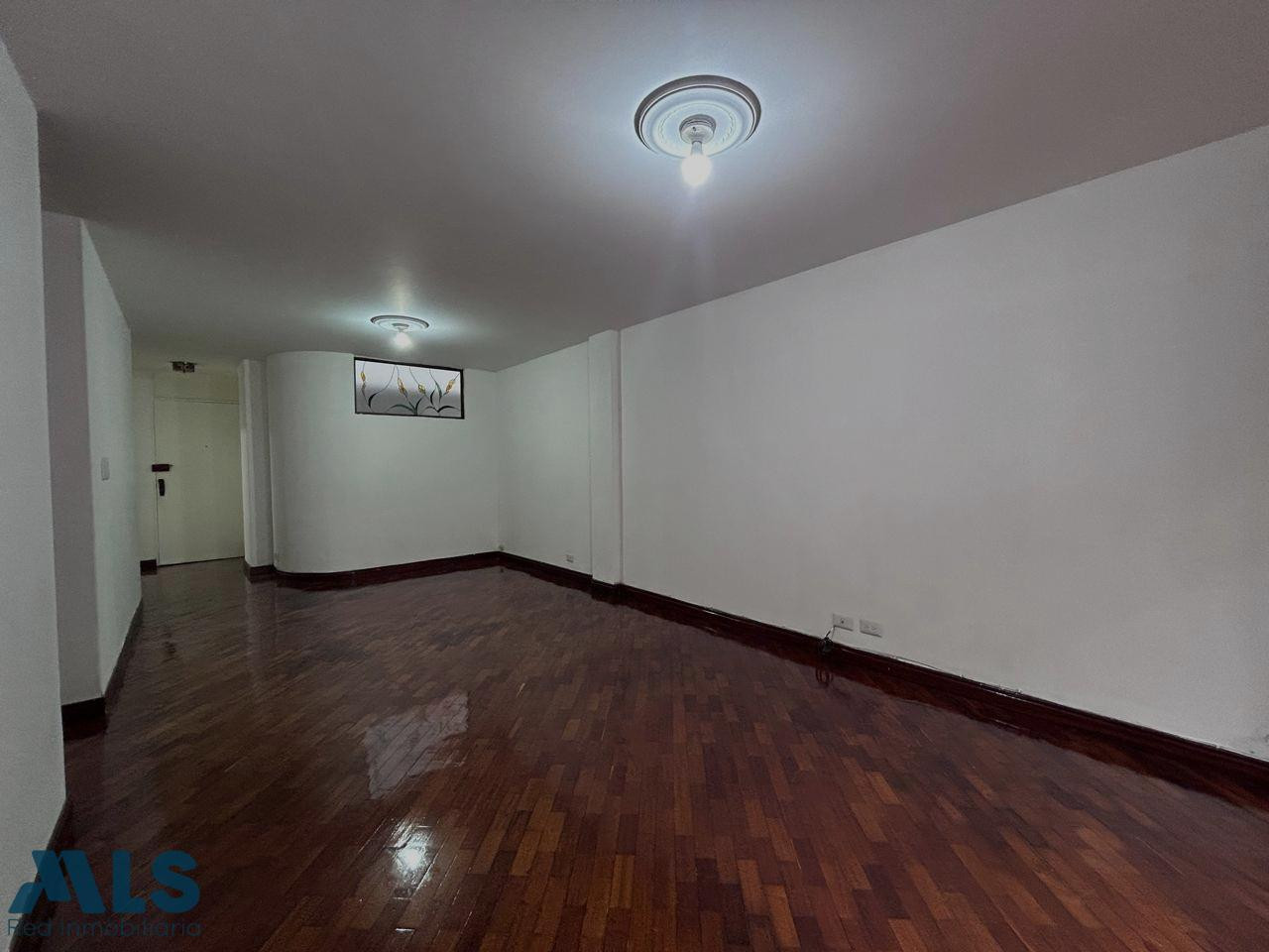 Apartamento con excelentes espacios en Edificio medellin - conquistadores