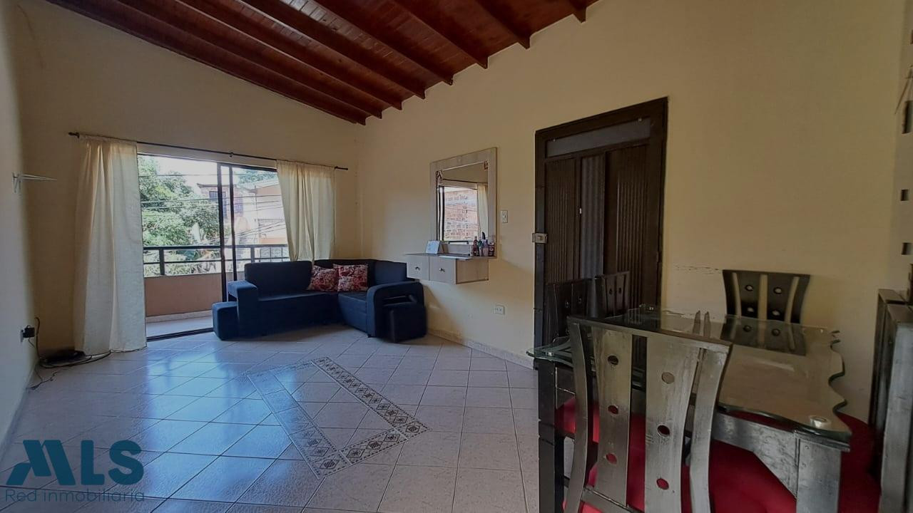 Venta de apartamento en Aragón, vía San Antonio de Prado itagui - aragon