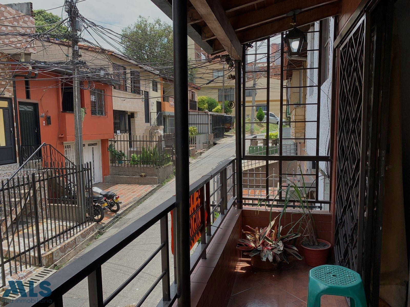 Casa segundo piso en venta en lopez de mesa medellin - lopez de mesa