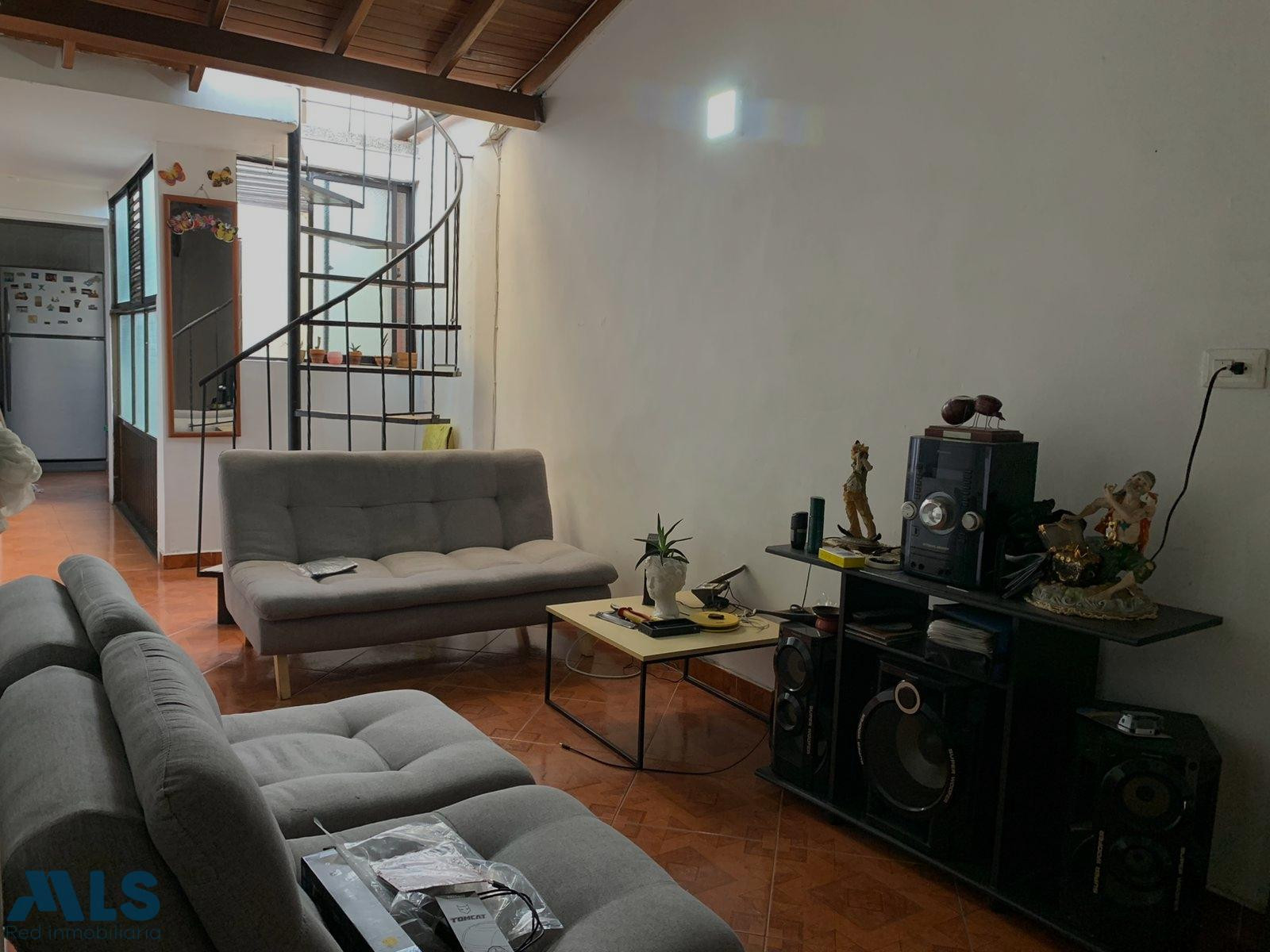 Casa segundo piso en venta en lopez de mesa medellin - lopez de mesa