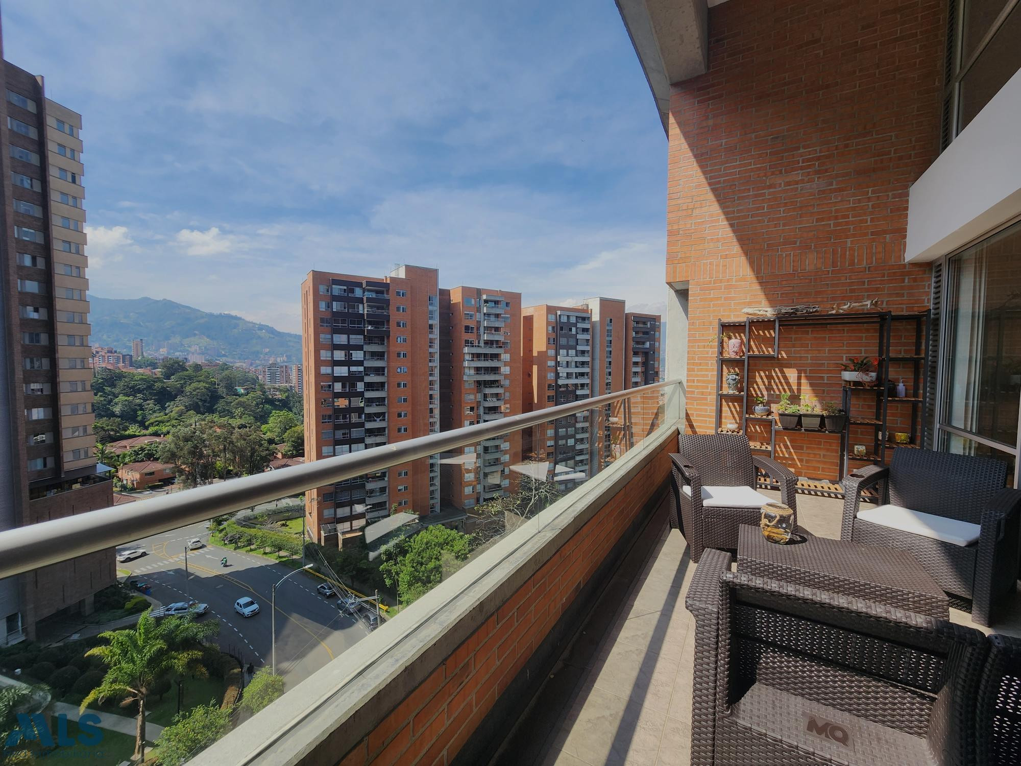 VENTA APARTAMENTO ENVIGADO BENEDICTINOS. envigado - loma de benedictinos