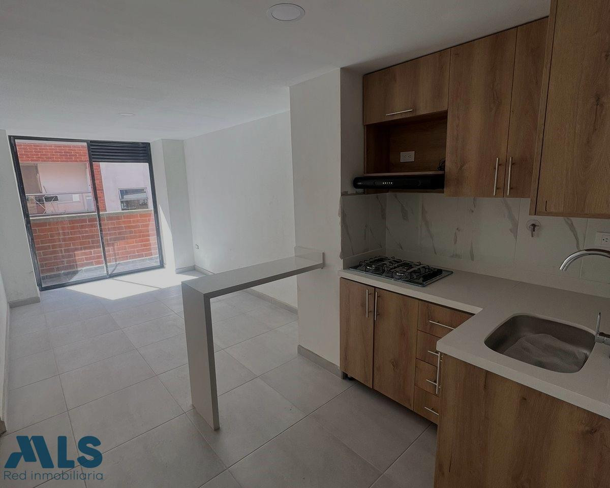 Apartamento con excelente ubicación. sabaneta - calle del banco