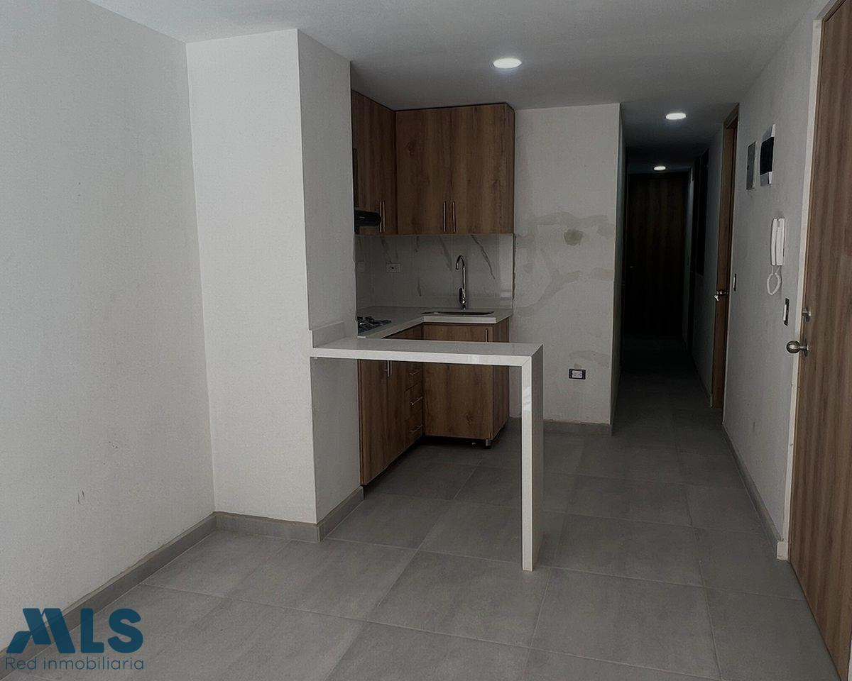 Apartamento con excelente ubicación. sabaneta - calle del banco