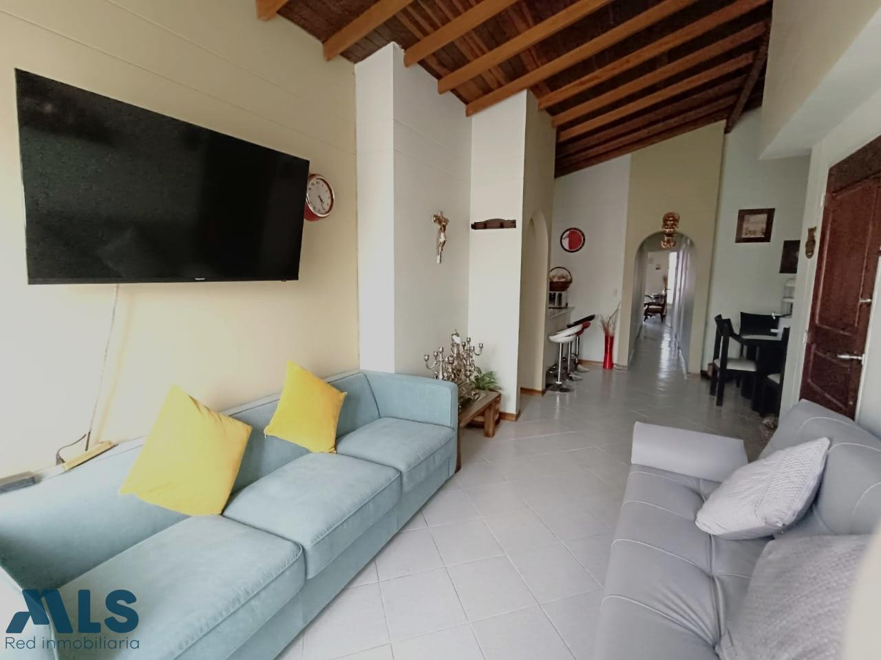 amplio y agradable apartamento medellin - laureles