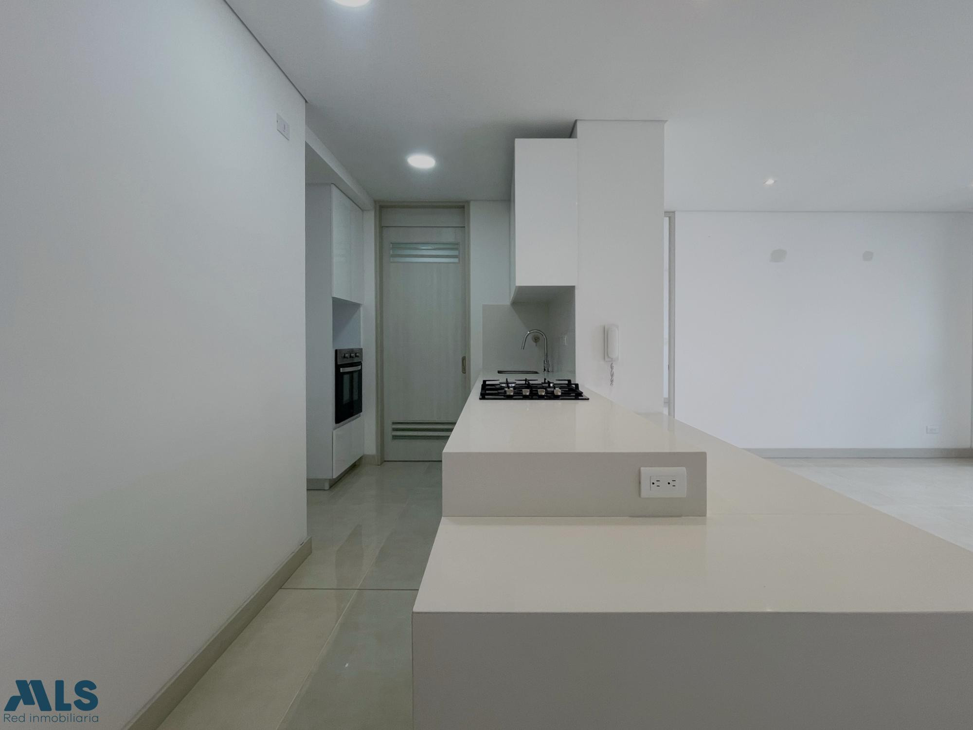 Apartamento a unos metros del Tesoro medellin - linares