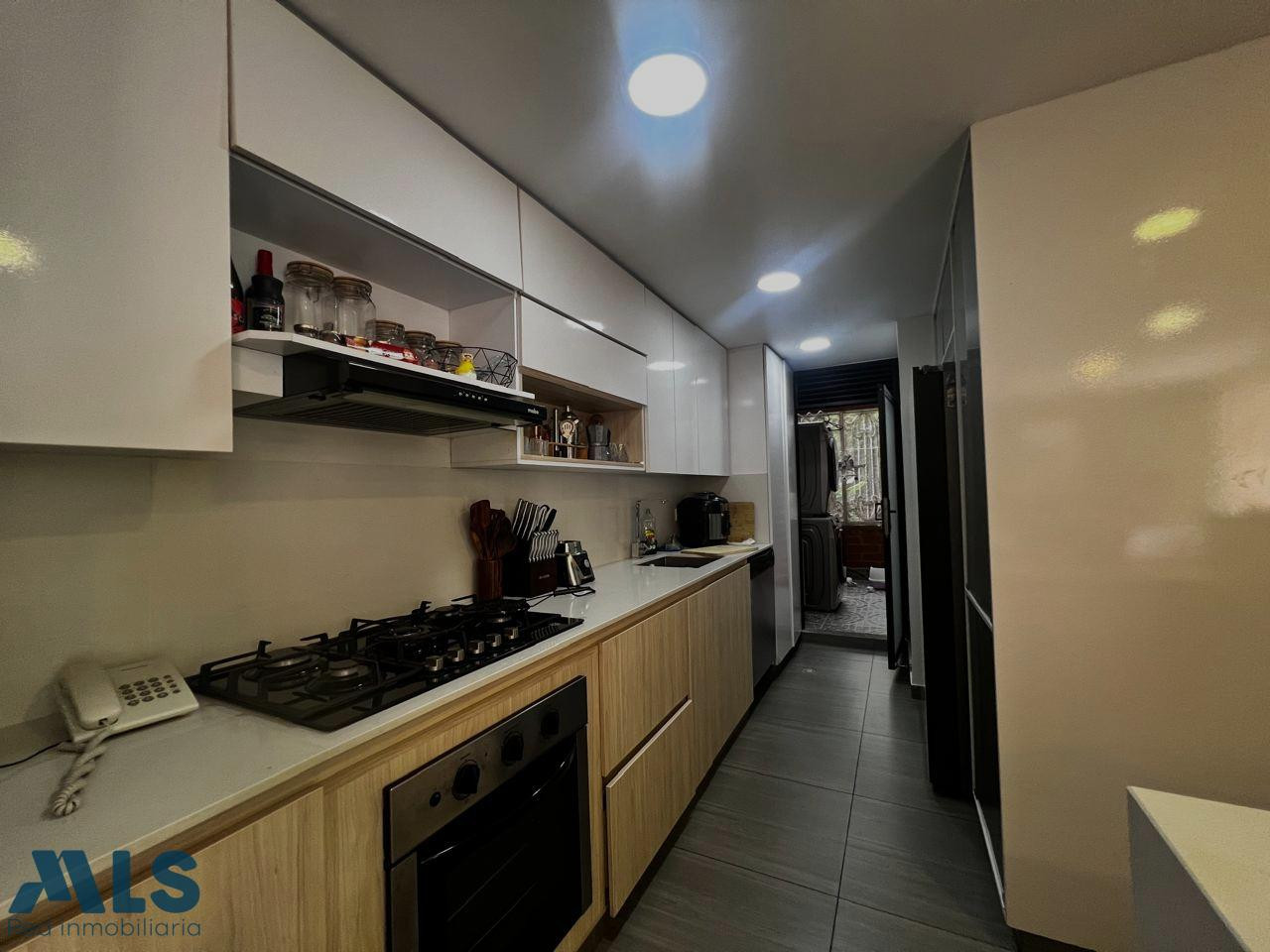 VENTA APARTAMENTO TRANVERSAL INFERIOR CERCA PROVENZA medellin - el tesoro