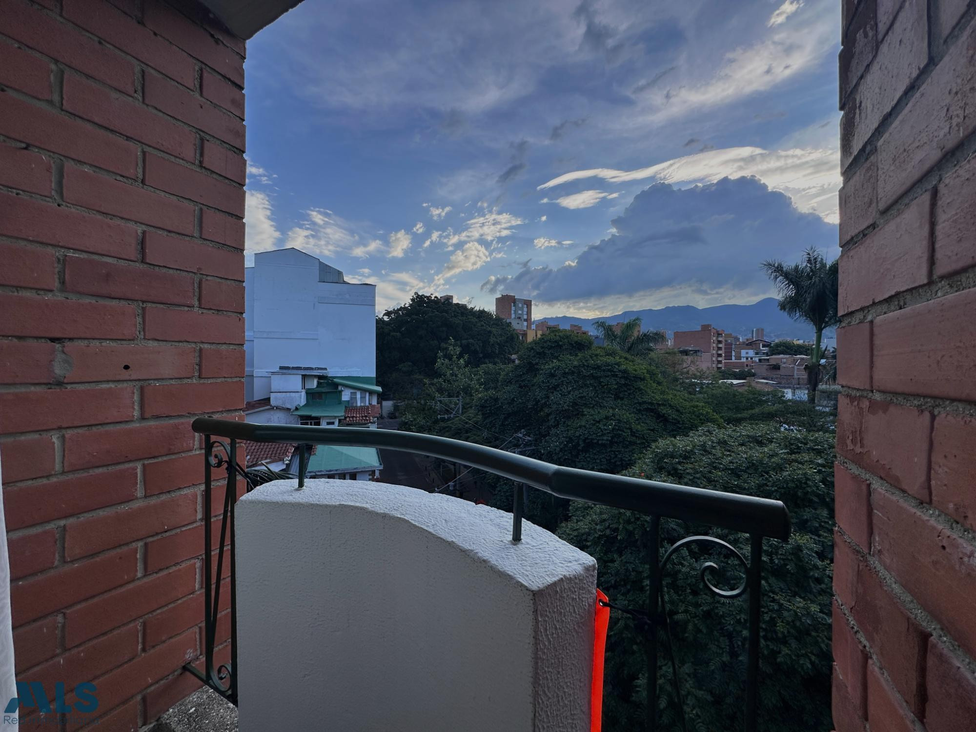 Apartamento con vista verde en San Joaquin medellin - san joaquin