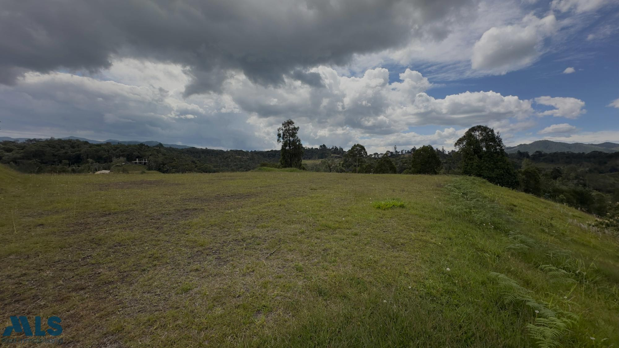 HERMOSO LOTE EN EL RETIRO el-retiro - pantanillo