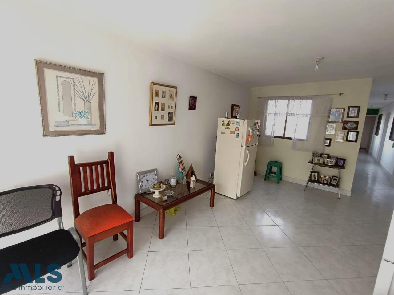 en venta dos unidades de vivienda tercer y cuarto piso medellin - villa hermosa