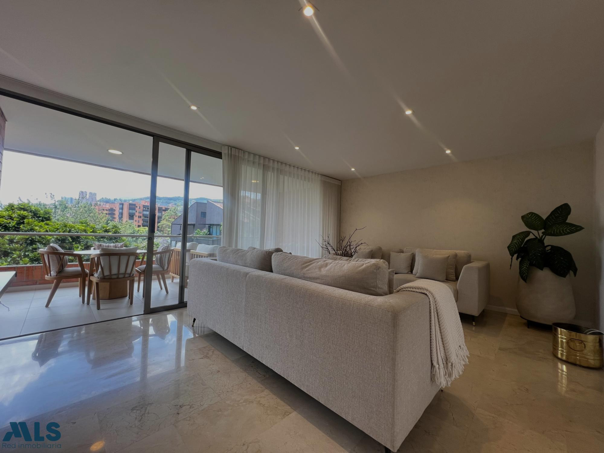 VENTA DE APARTAMENTO EN EL POBL ADO medellin - loma de los parra