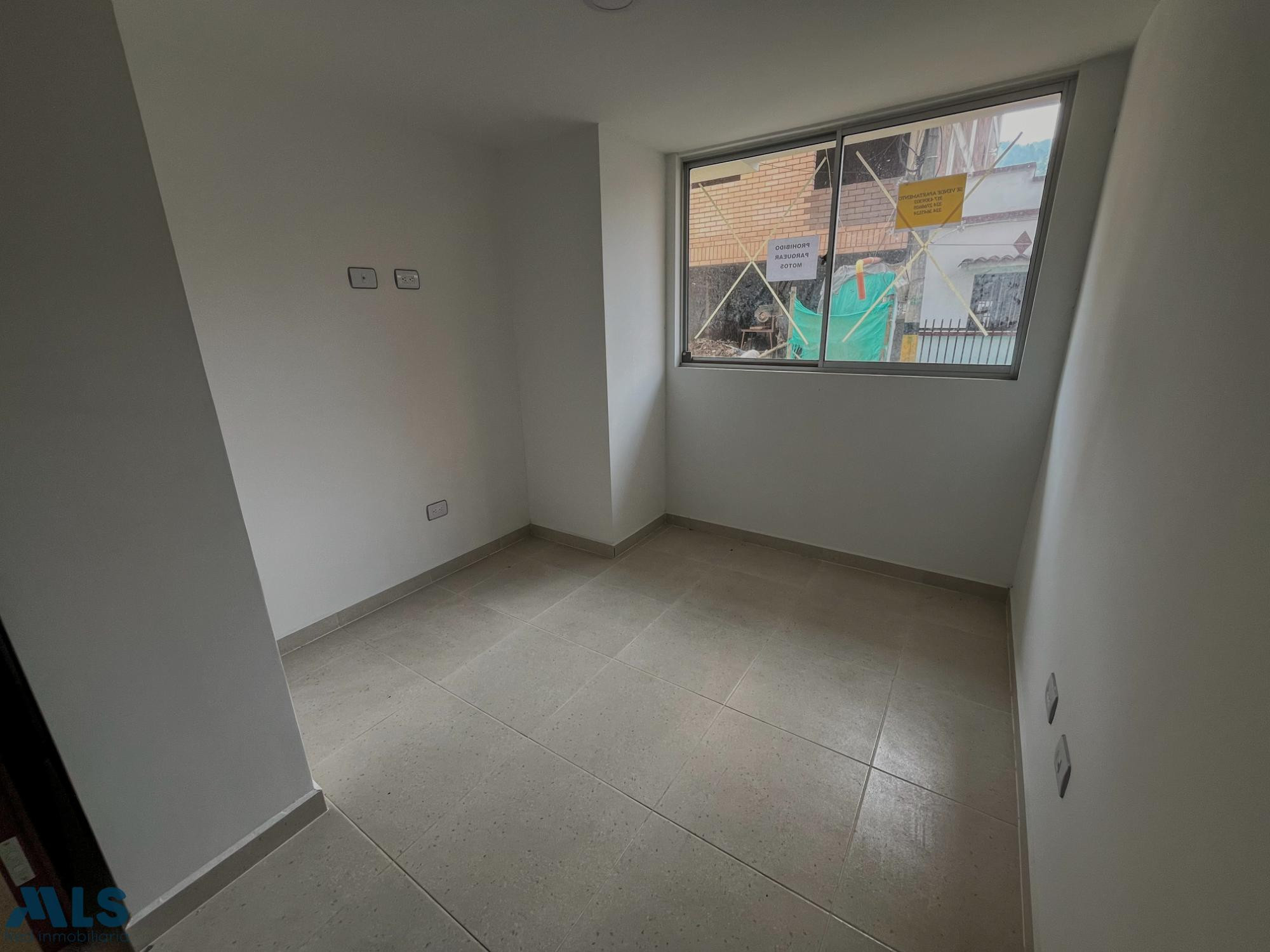 Apartamento en venta primer piso sabaneta central sabaneta - asdesillas