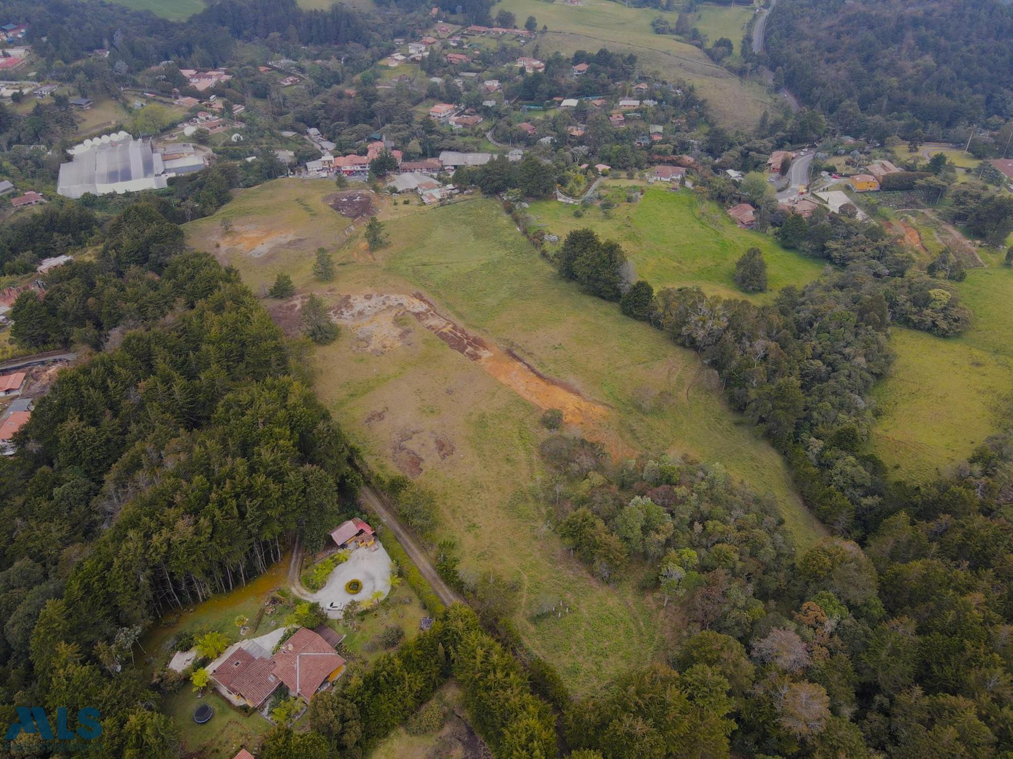 Proyecto de 11 lotes para la venta en Santa Elena medellin - santa elena