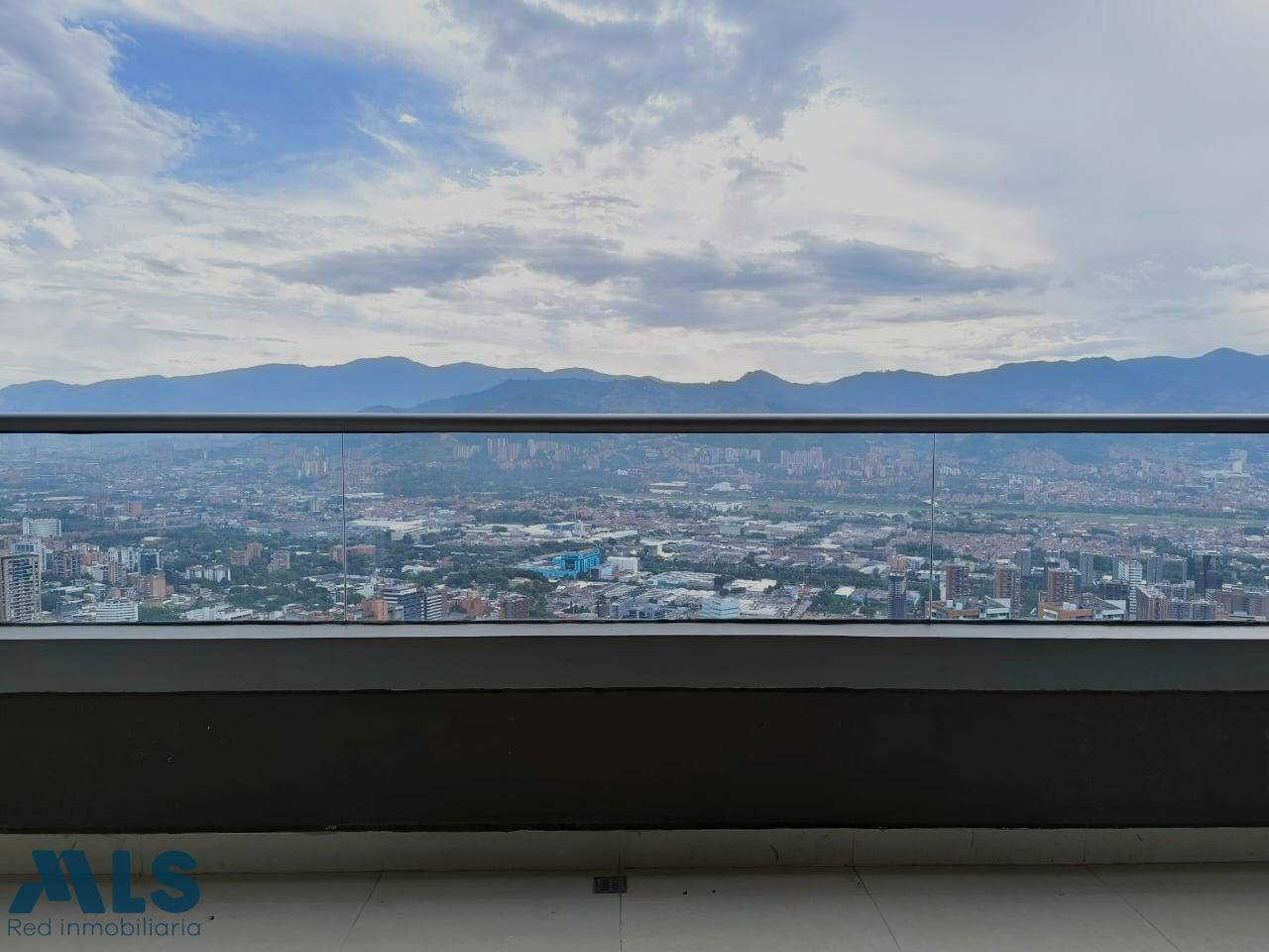 VENTA DE APARTAMENTO EN EL POBLADO medellin - las palmas