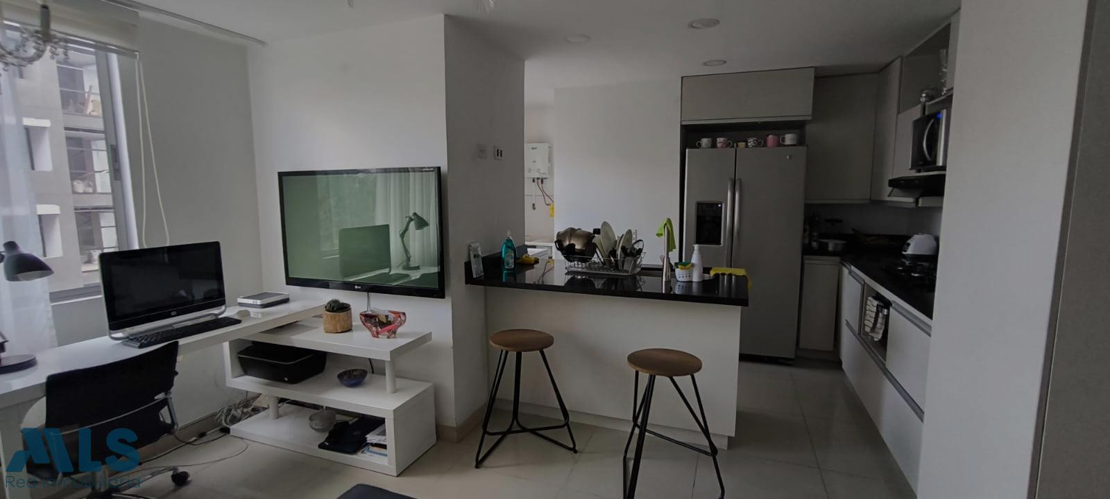 APARTAMENTO EN VENTA PRIMER PARQUE DE LAURELES medellin - lorena