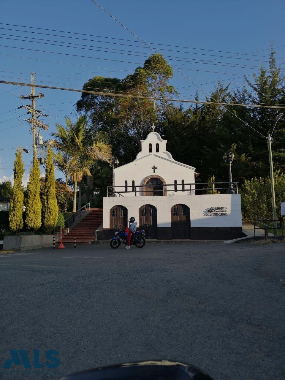 Casa campestre en parcelación la-ceja - v el yarumo