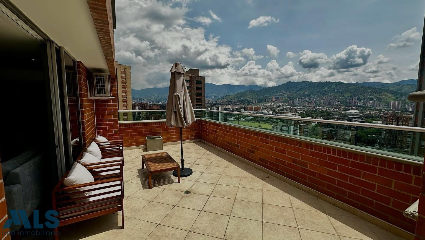 lujoso apartamento para la venta medellin - santa maria de los angeles