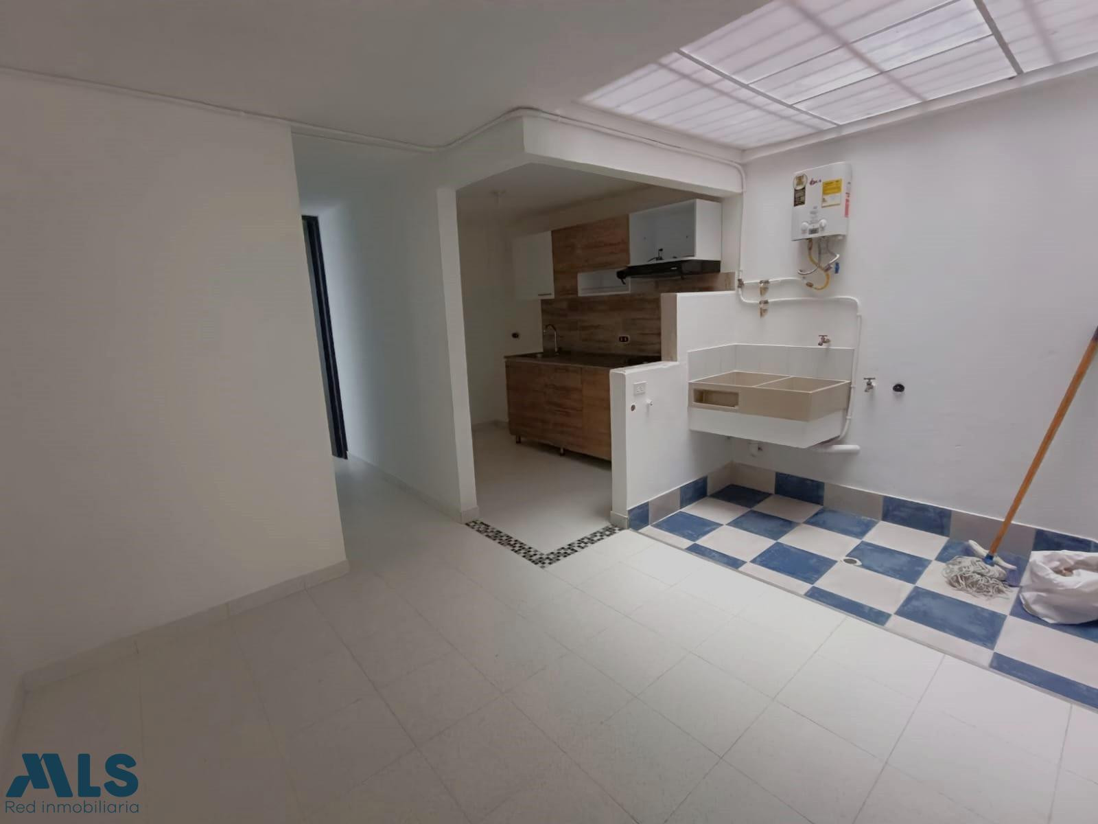 apartamento segundo piso cerca a la calle san juan medellin - la america