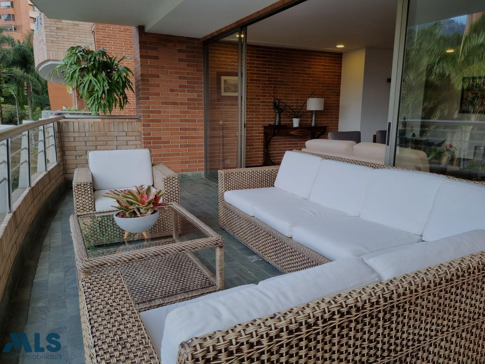 Hermoso apartamento en excelente sector medellin - la calera