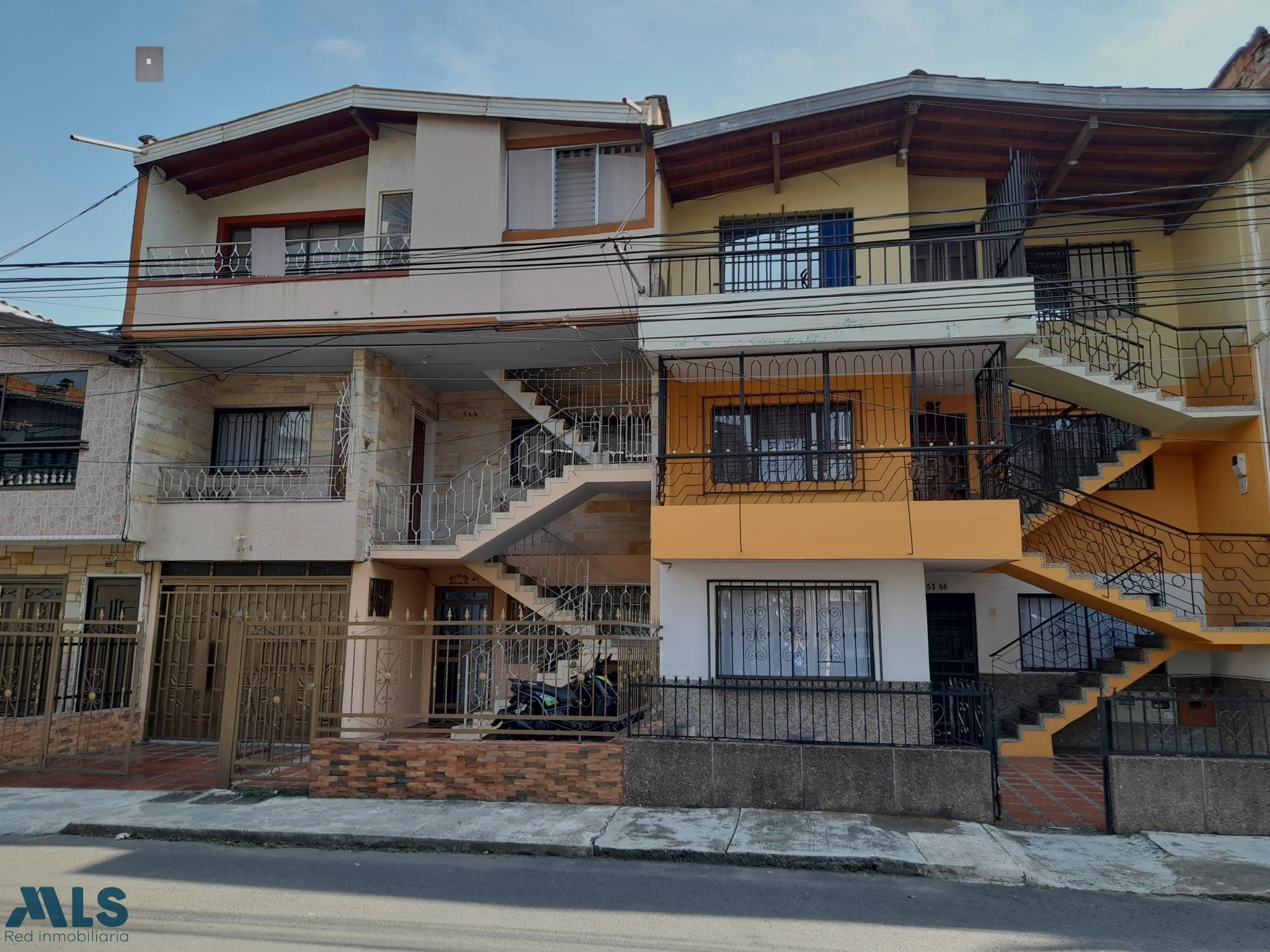 Venta de casa amplia en Rodeo norte medellin - el rodeo