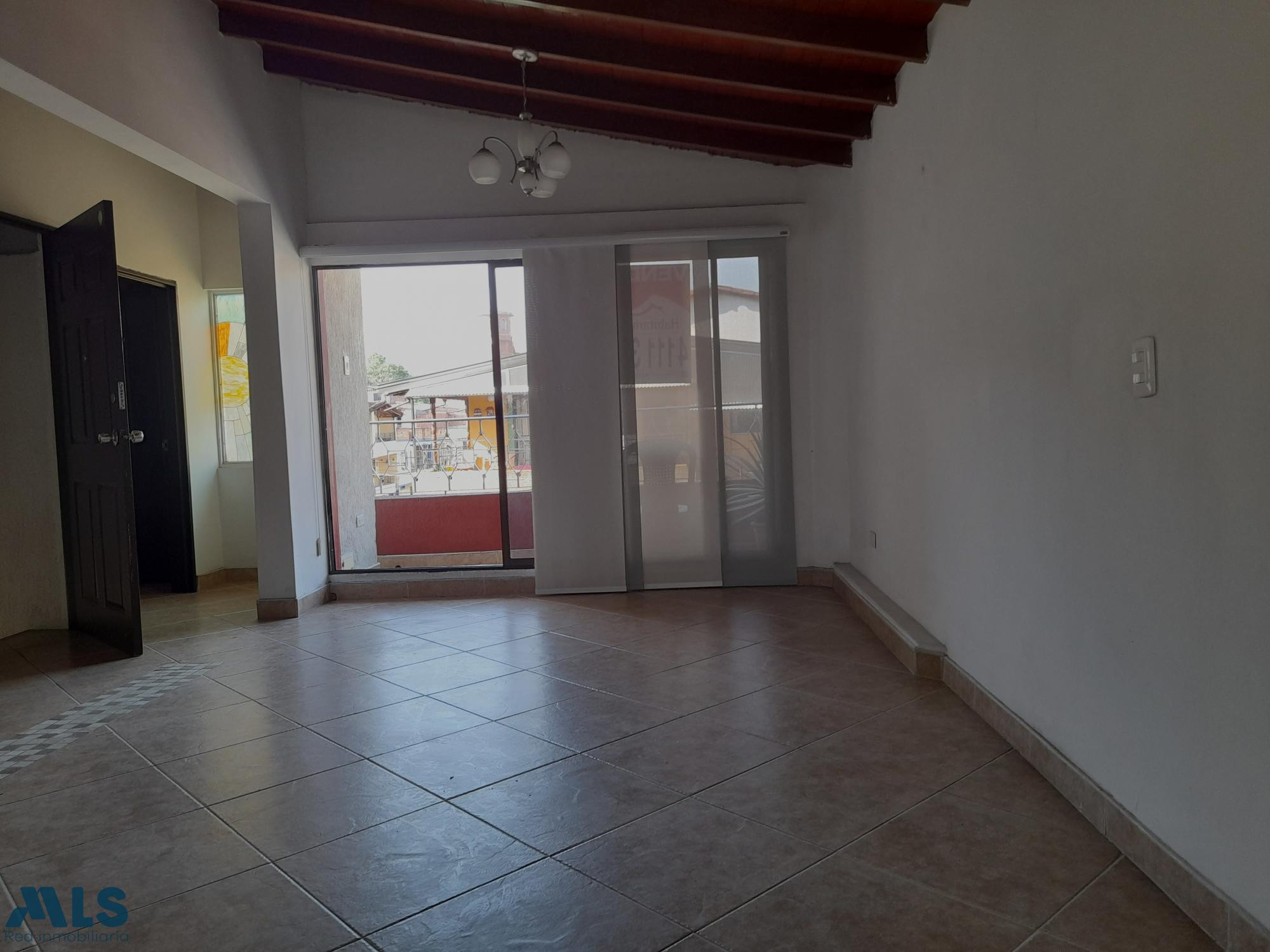 Venta de casa amplia en Rodeo norte medellin - el rodeo