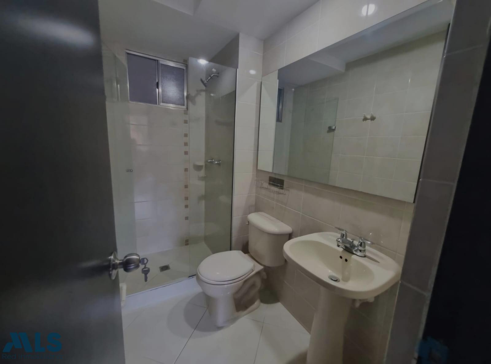 Apartamento para venta en la parte baja del Poblado medellin - ciudad del rio