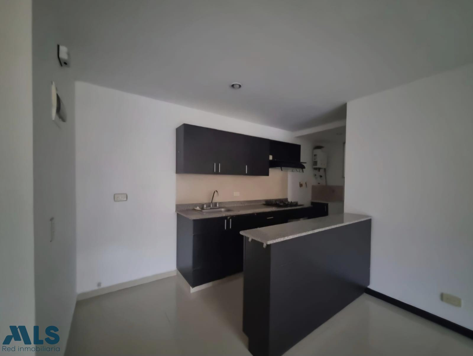 Apartamento para venta en la parte baja del Poblado medellin - ciudad del rio